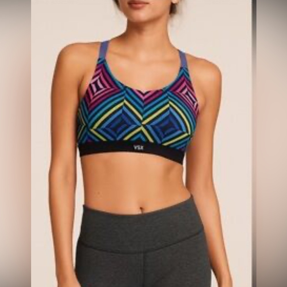 Victoria’s Secret Sports Bra Geometric VSX Pullover Wireless adjustable 34B